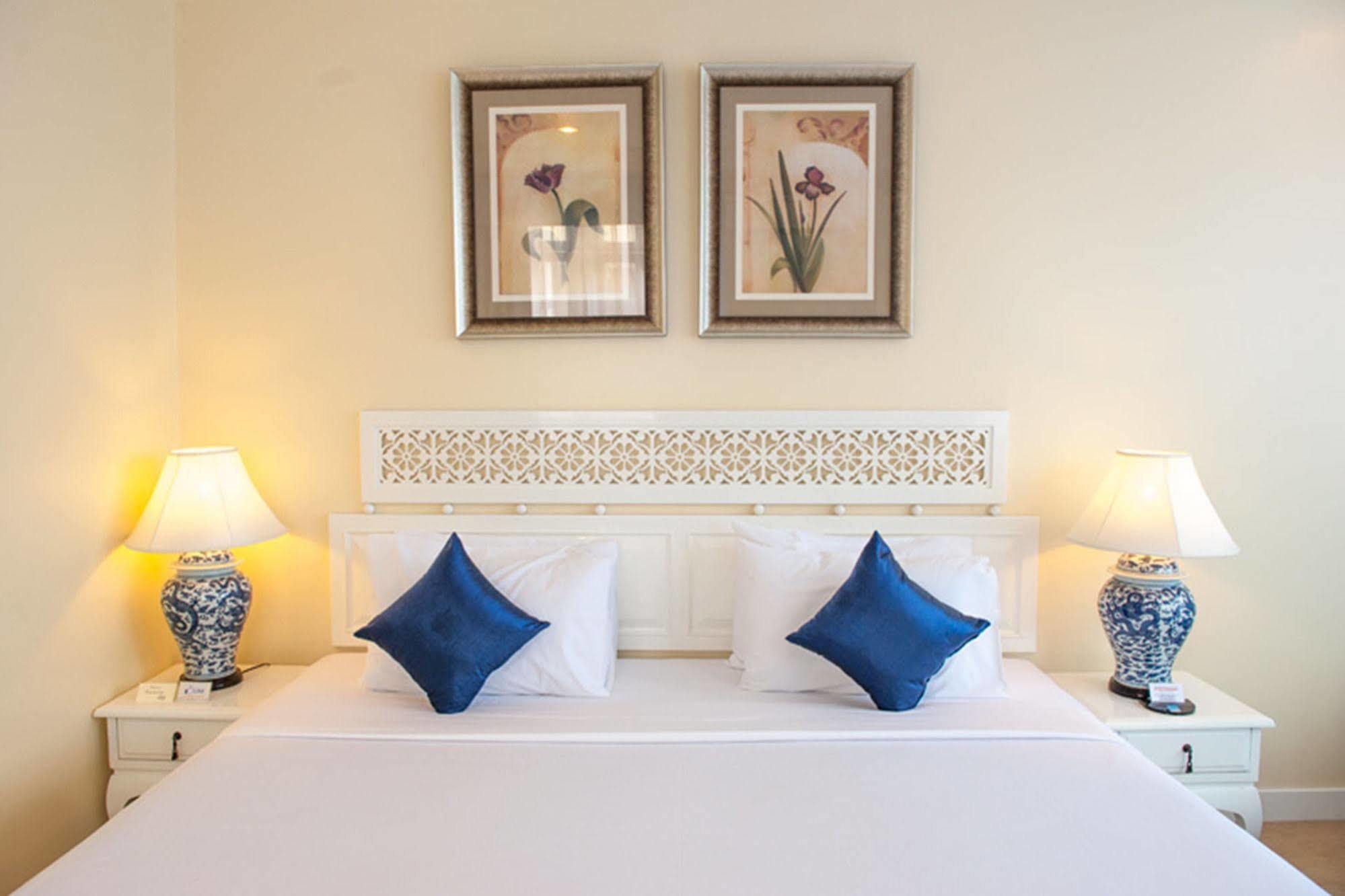 Lido Beach Hotel Патая Екстериор снимка